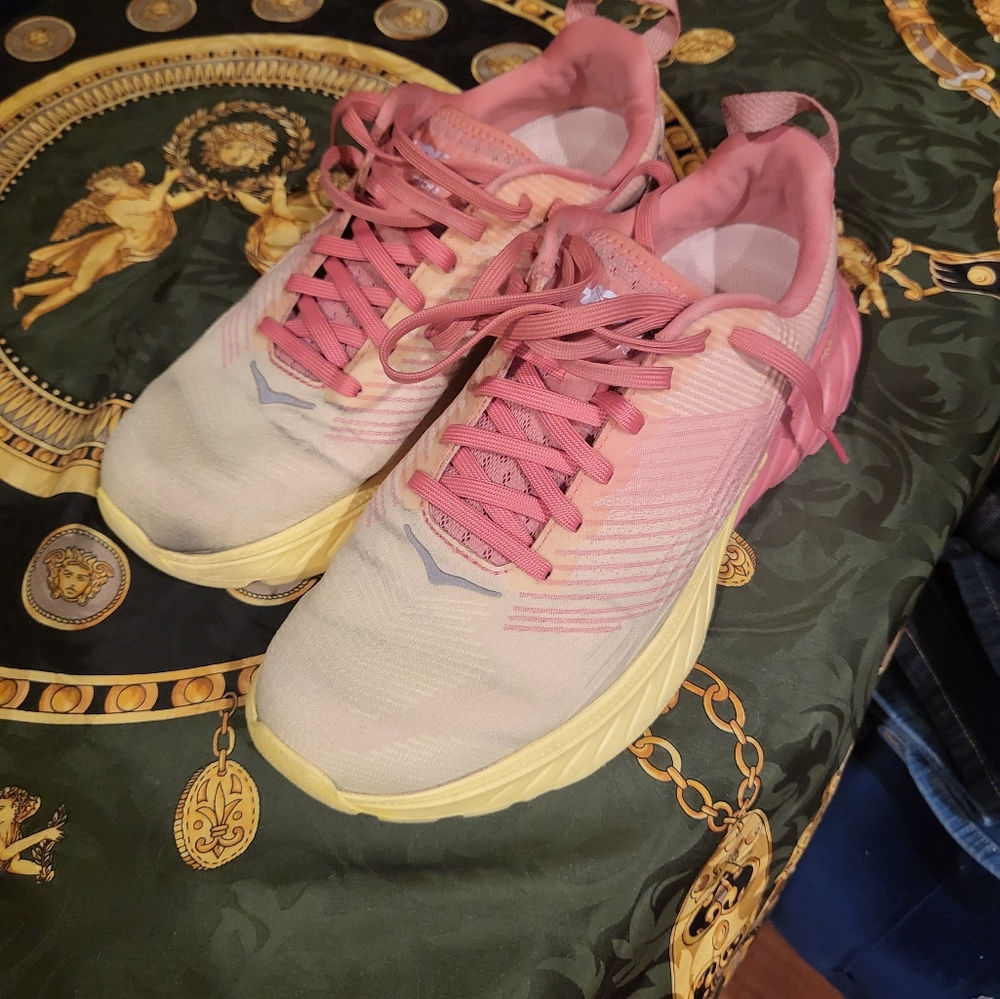 Hoka Pink Shoes, Hiking, Running. One One Mach 3 Running Athletic Shoes Size 9